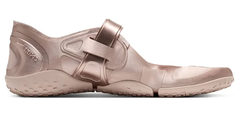 nike-rift IQ7158-600