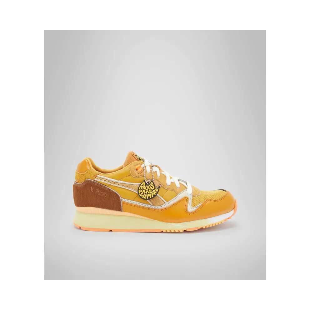 Diadora x 24 Kilates V7000 Amigos Para Siempre (501.179385-35048)