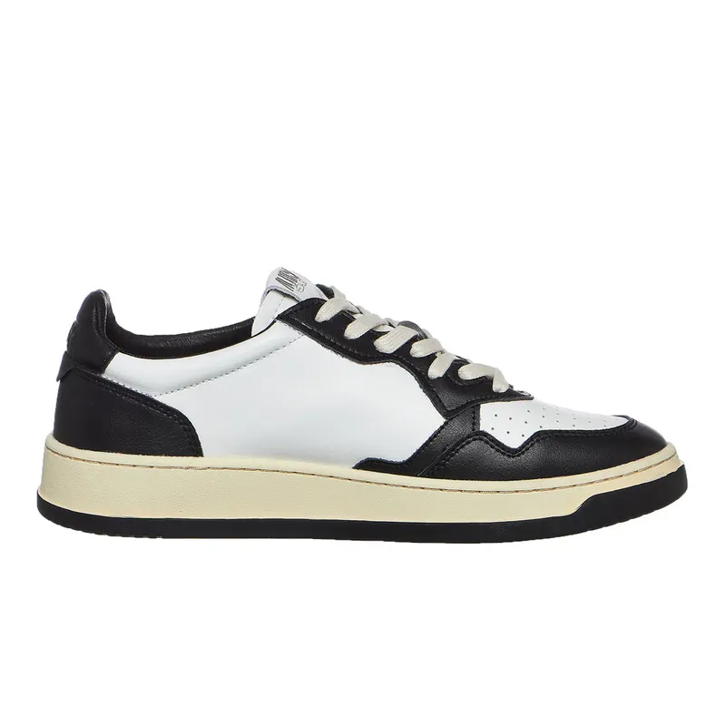 Autry Medalist Low White / Black (AULMWB01)