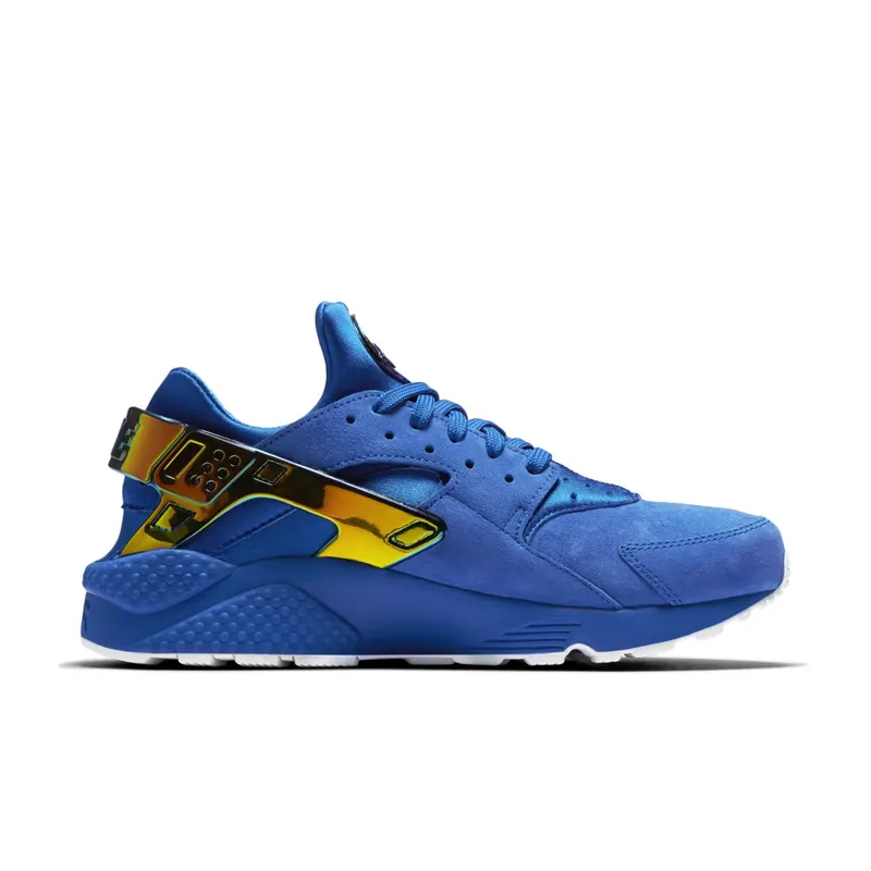 Nike x Undefeated Air Huarache LA (853940-114)