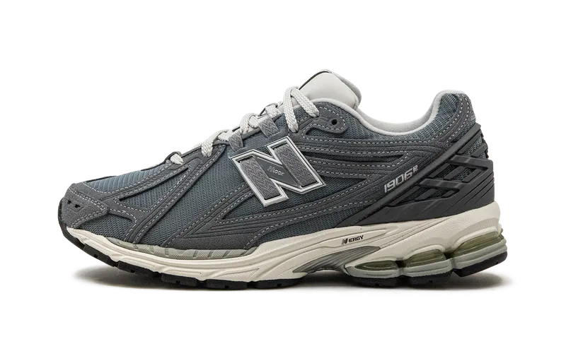 New Balance 1906R “TITANIUM” (M1906RV)