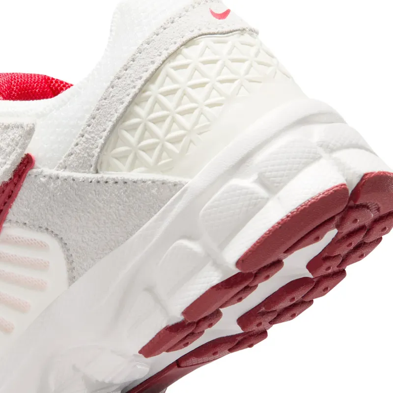 nike-vomero IO9259-100