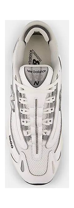 New Balance 1000 “White”: de techrunner die nog van jou is (3)
