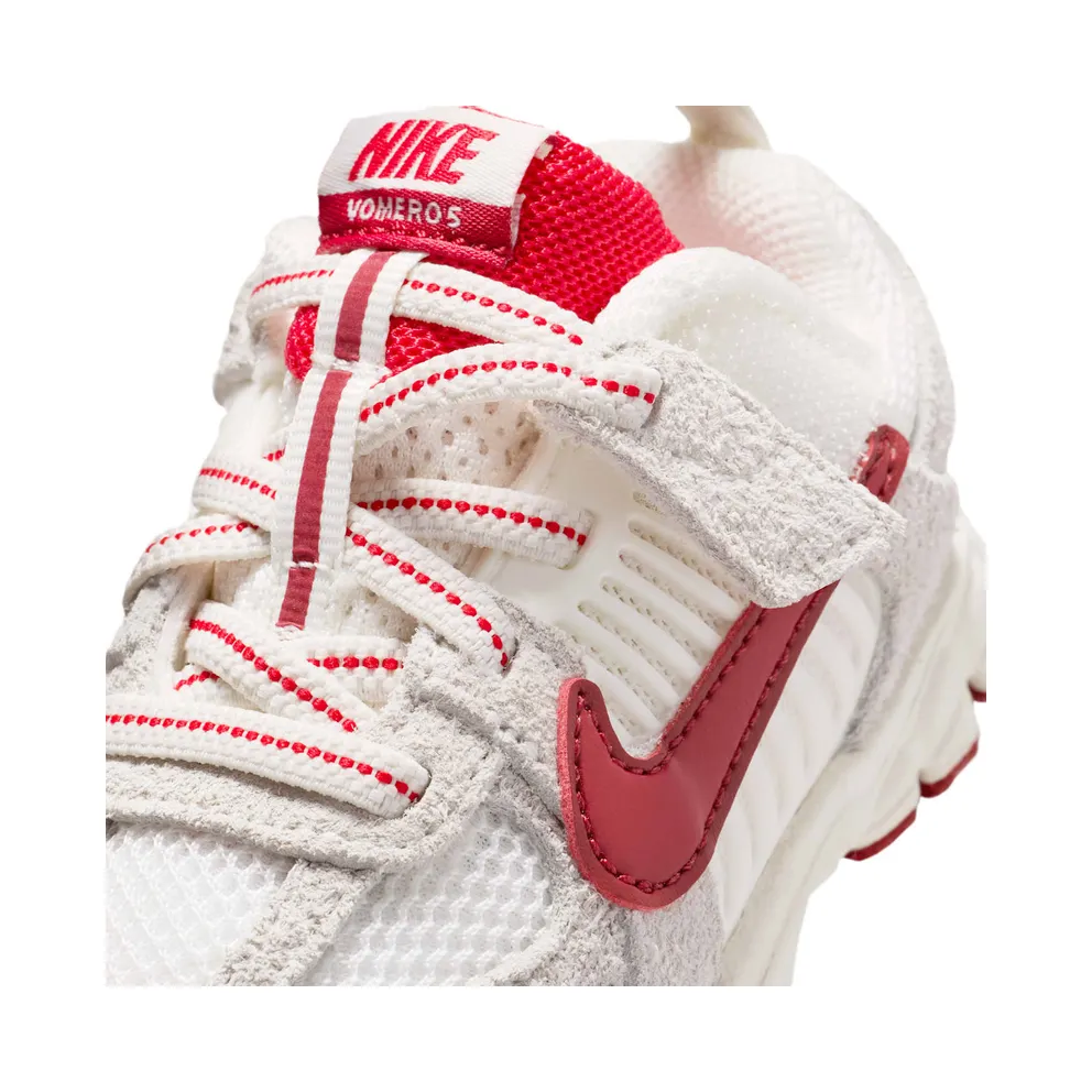Nike Vomero Sail / Glacier Blue / University Red (IO9260-100)