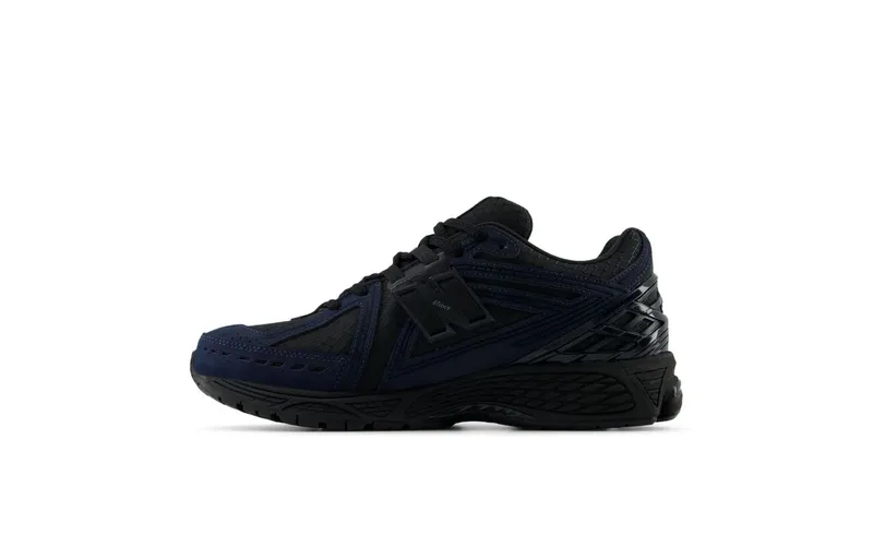 New Balance 1906R “Outerspace/Black/Black” (M1906RWE)