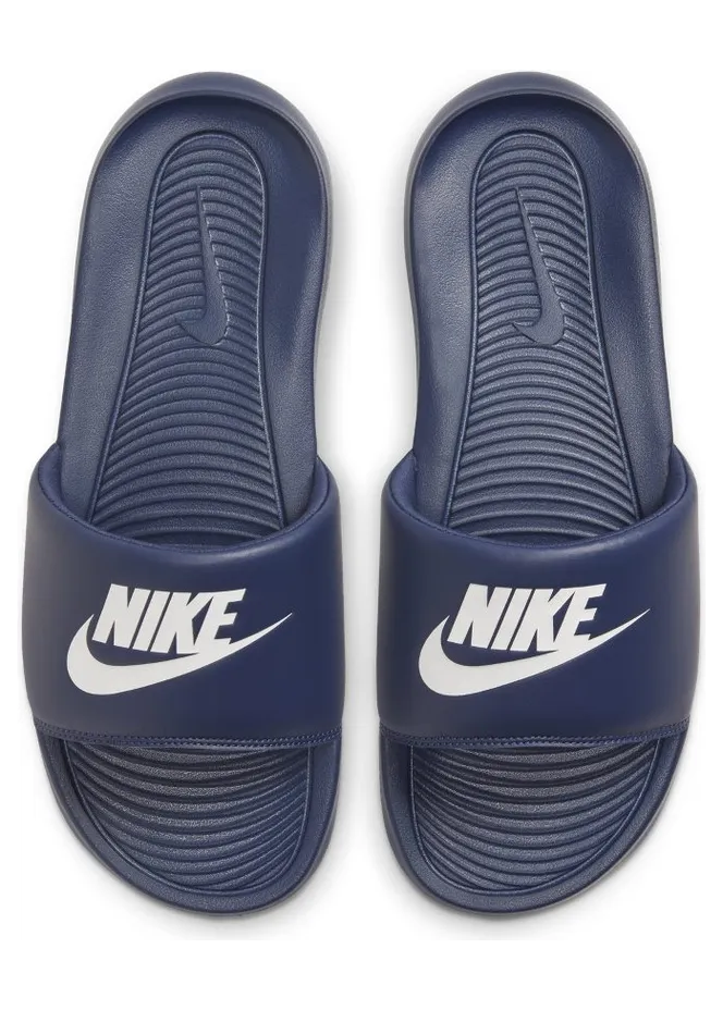 nike-victori-one CN9675-401