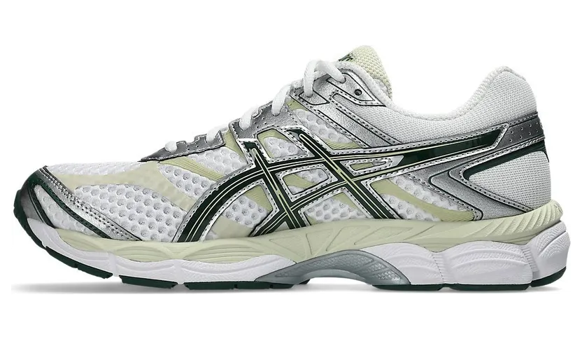 Asics Gel-Cumulus 16 “White Forest Night”: wit met een randje (4)
