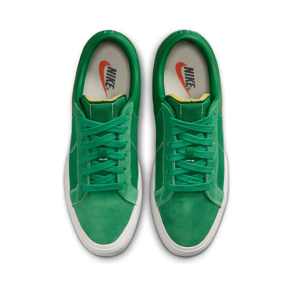 Nike Blazy “Pine Green/Sail/White/Pine Green” (IM2523-300)