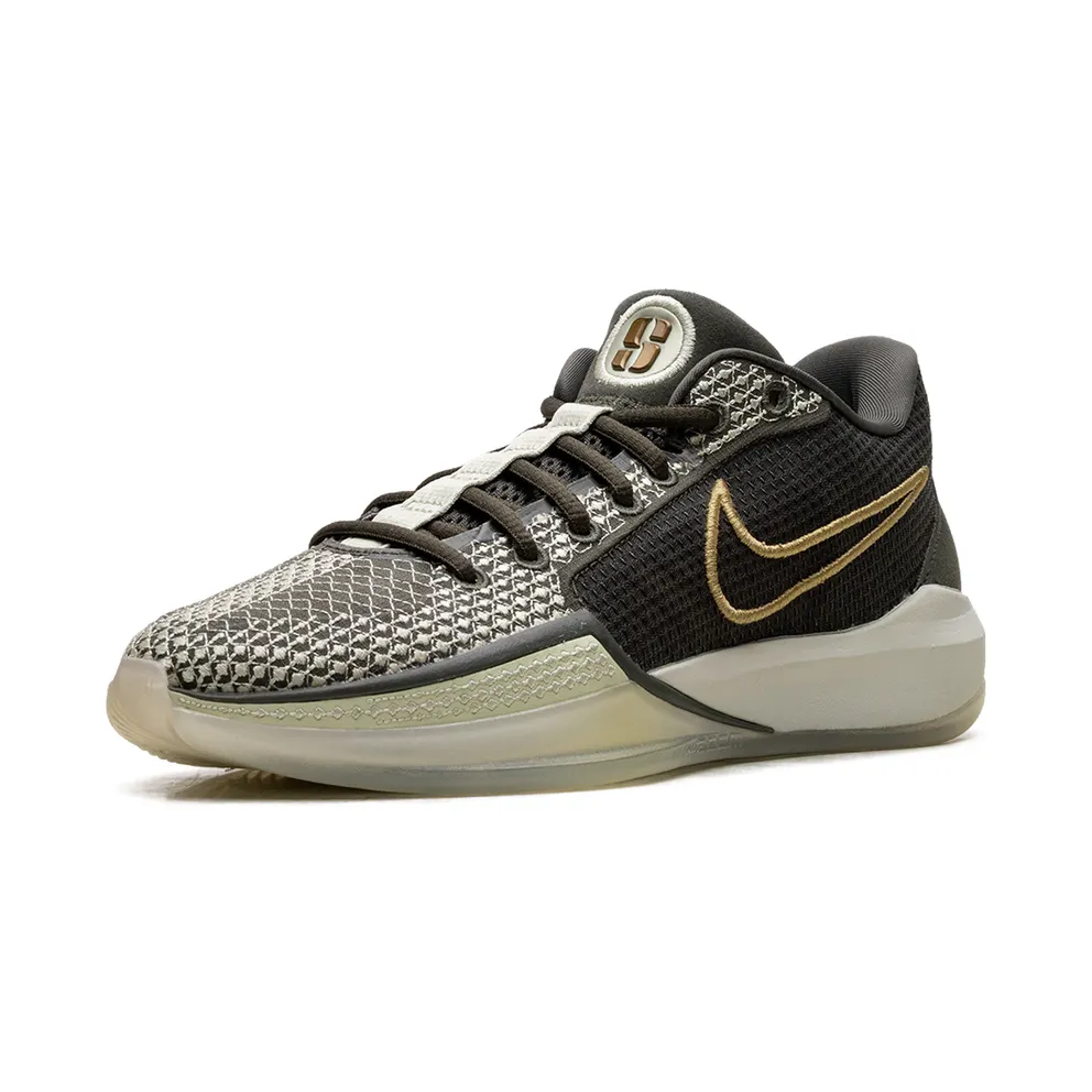 Nike Sabrina 1 EP “Dedication” (HF5517-302)