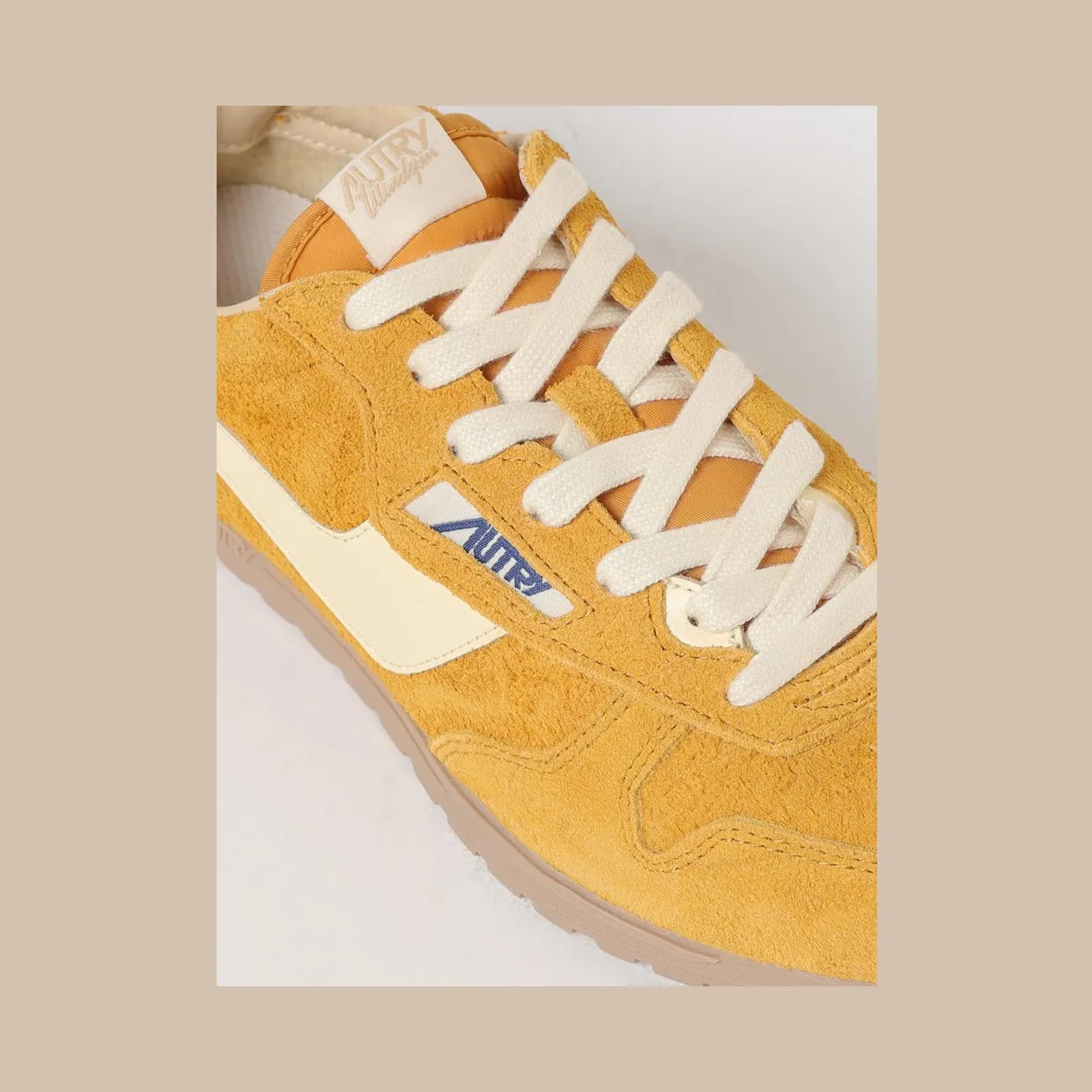 Autry Sneakers Ocher (WSLMUB03) (3)