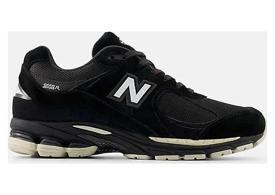New Balance 2002R “Black/Oat” (U2002RL)
