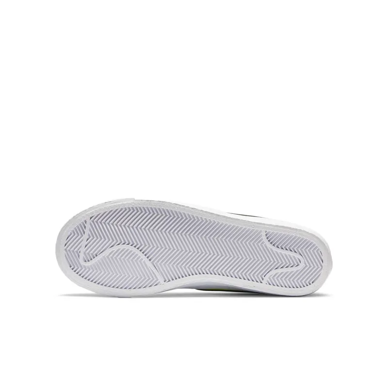 Nike Blazer Mid Older Kids’ White (DB4677-100)