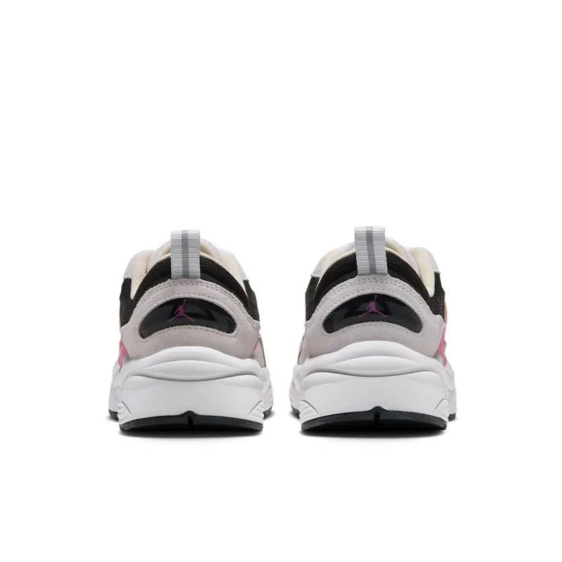 Air Jordan Trunner O/S “Off White Anthracite Fire Pink” (IX3524-101)
