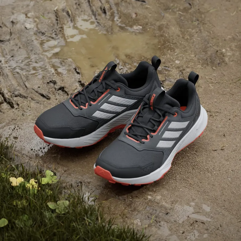 Adidas Tracefinder Trail Running Core Black / Grey One / Semi Impact Orange (JR9136)