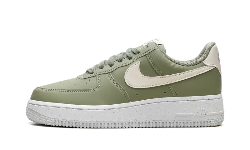 Nike Air Force 1 ’07 Next Nature “Oil Green” (HF5062-386)