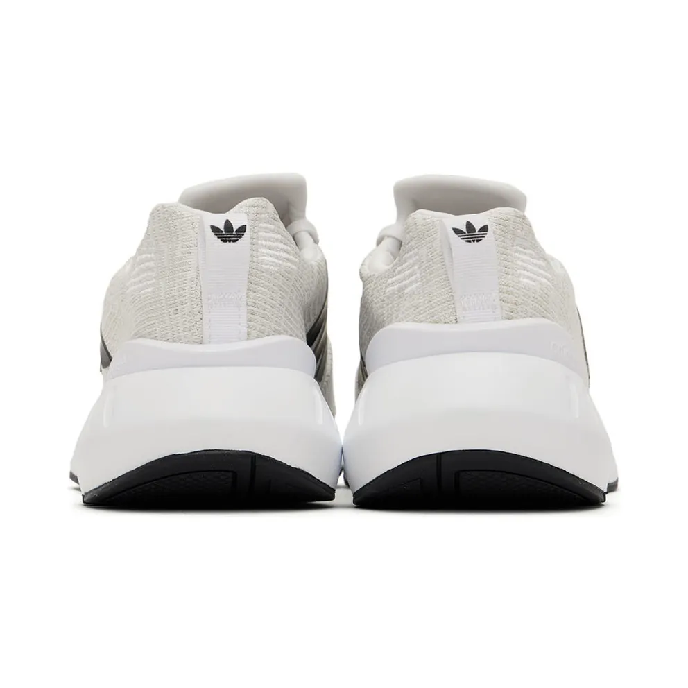 Adidas Swift Run 22 Cloud White / Core Black / Grey One (GW8179)