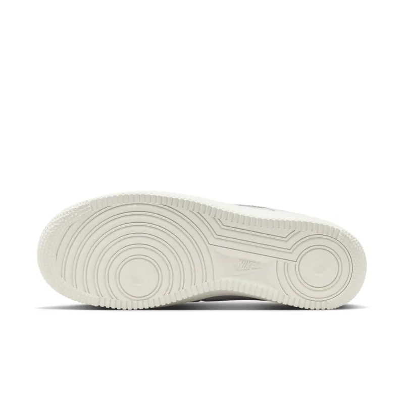 Nike Air Force 1 Low “White / Sail / Team Red” (HQ3499-100)