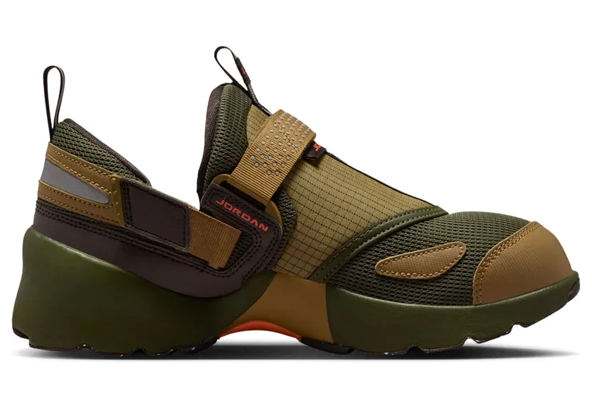 air-jordan-trunner IO4190-300