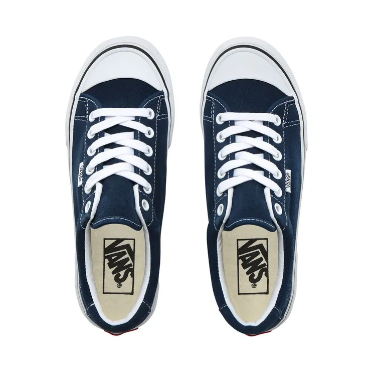vans-style VN0A3MVHXMN
