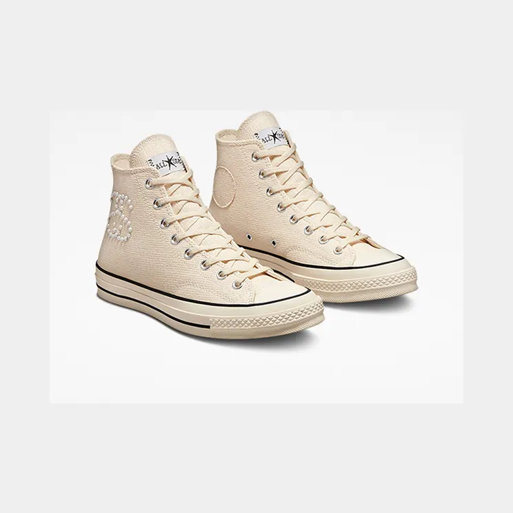 converse-chuck-taylor-all-star A02051C
