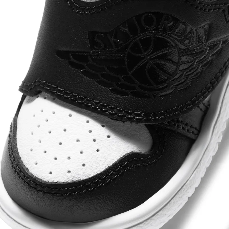 Air Jordan Sky Black (BQ7196-010)