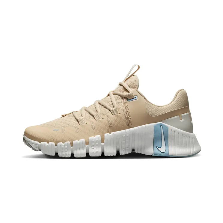 Nike FREE METCON 5 Sanddrift “Sand Drift / Phantom / Light Iron Ore / White” (DV3950-105)