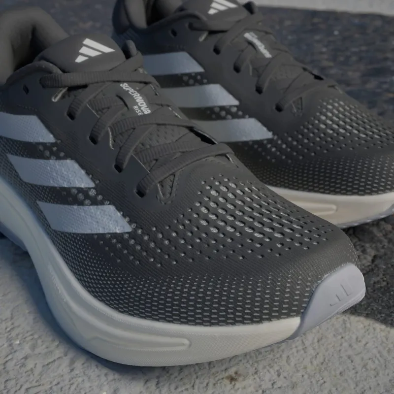 Adidas Supernova Rise “Core Black Halo Silver Dash Grey” (IG5837)