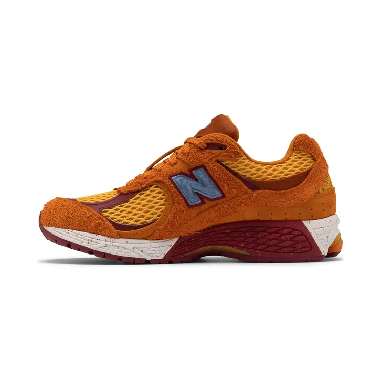 new-balance-2002r ML2002R1