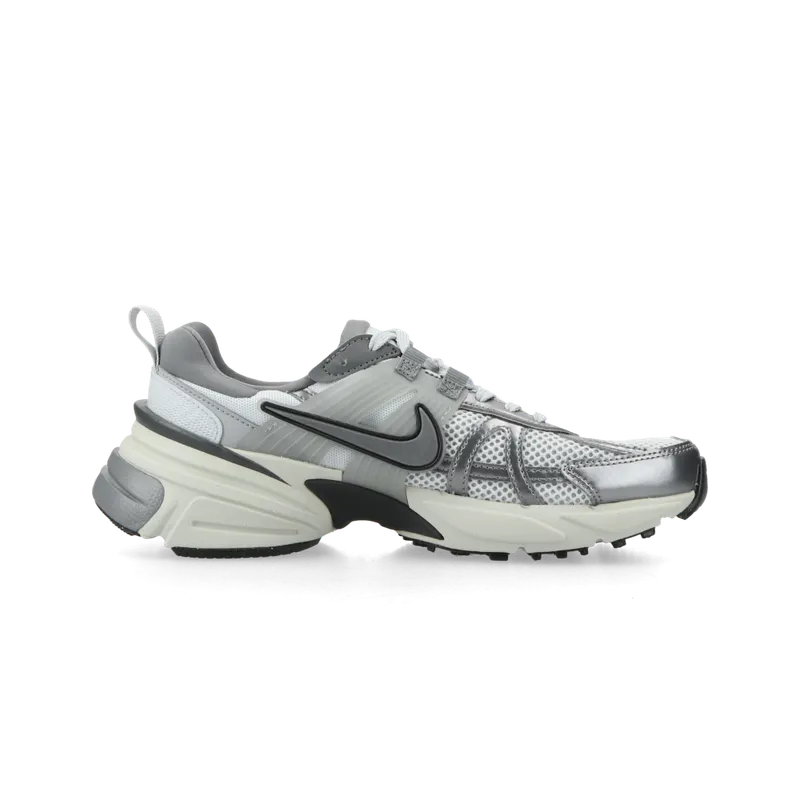 Nike V2K Run (pure platinum / mtlc cool grey / wolf grey) – FD0736-003