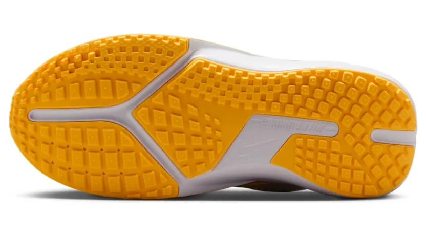 nike-sonic-fly FZ0016-100