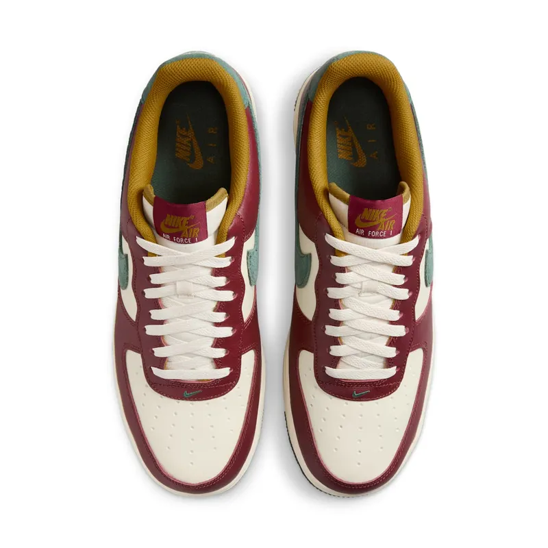 Nike Air Force 1 ’07 LV8 (cocnut milk / vintage green / dark team red) – HQ3612-113