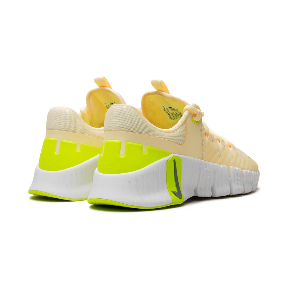 Nike Free Metcon 5 “Citron Tint Volt” (DV3950-800)