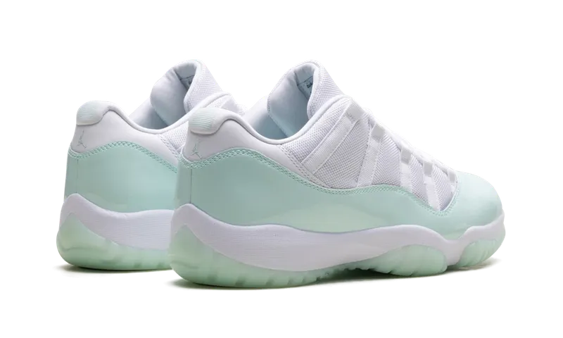 Air Jordan 11 Low “Igloo” (AH7860-103)