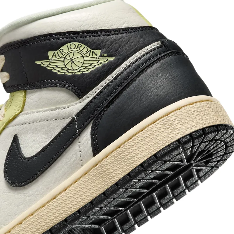 air-jordan-1 HQ3008-130