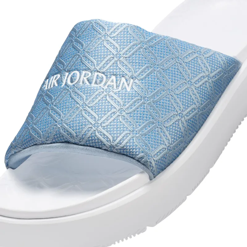 Jordan Sophia Blue Beyond Light Armory Blue Gum Light Brown White (HQ8070-400)