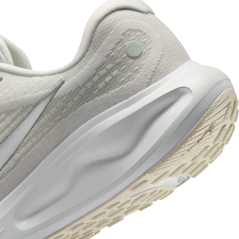 Nike Journey Run Summit White/Barely Green/White/Metallic Silver (FJ7765-122)