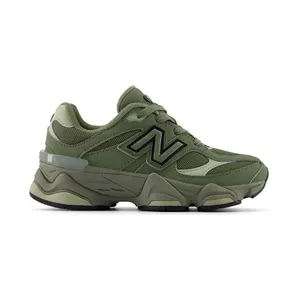 New Balance 9060 Dark Olivine met Olivine (PC9060GD)