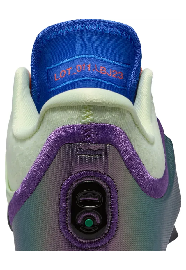 nike-lebron IV4796-700