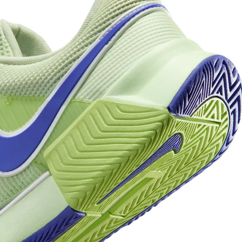 nikecourt IQ5176-700