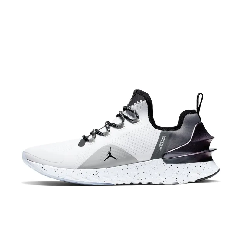 Jordan  React Havoc White Black Smoke Grey White/Black-Smoke Grey-Light Smoke Grey (AR8815-100)