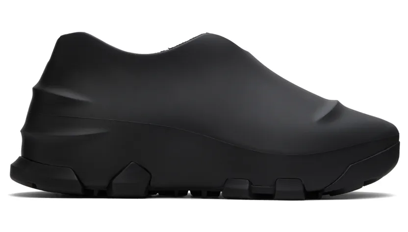 Givenchy Black Monumental Mallow Sneakers (BHZ013H113001)
