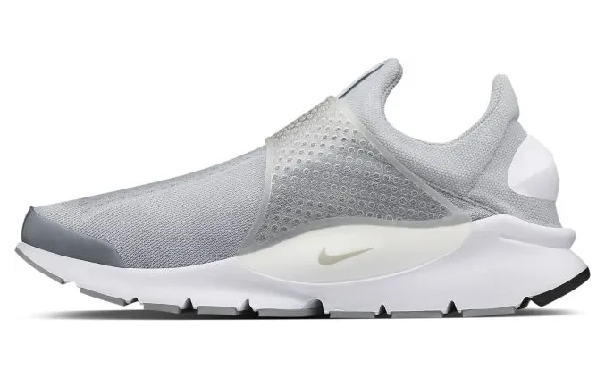 nike-sock-dart 686058-011