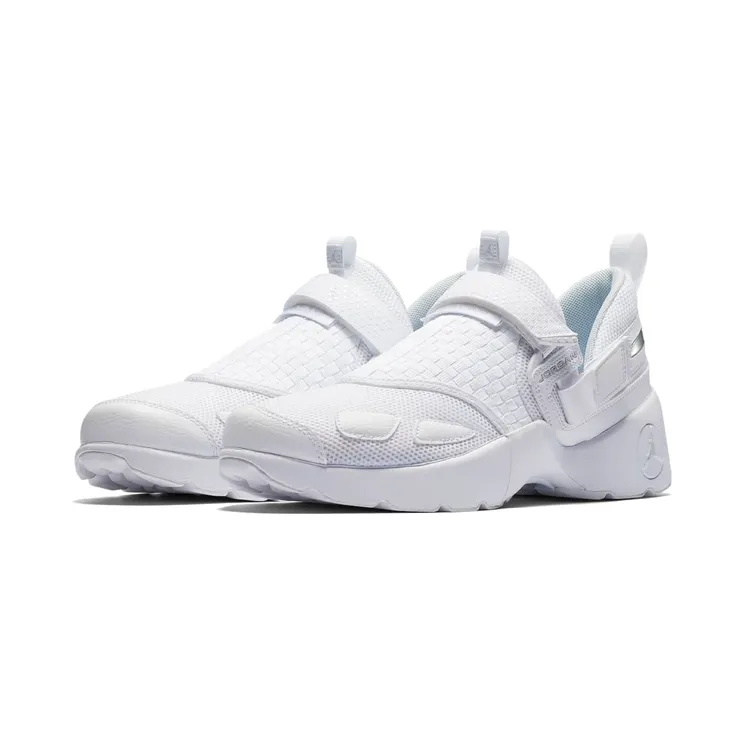 jordan-trunner 897992-100