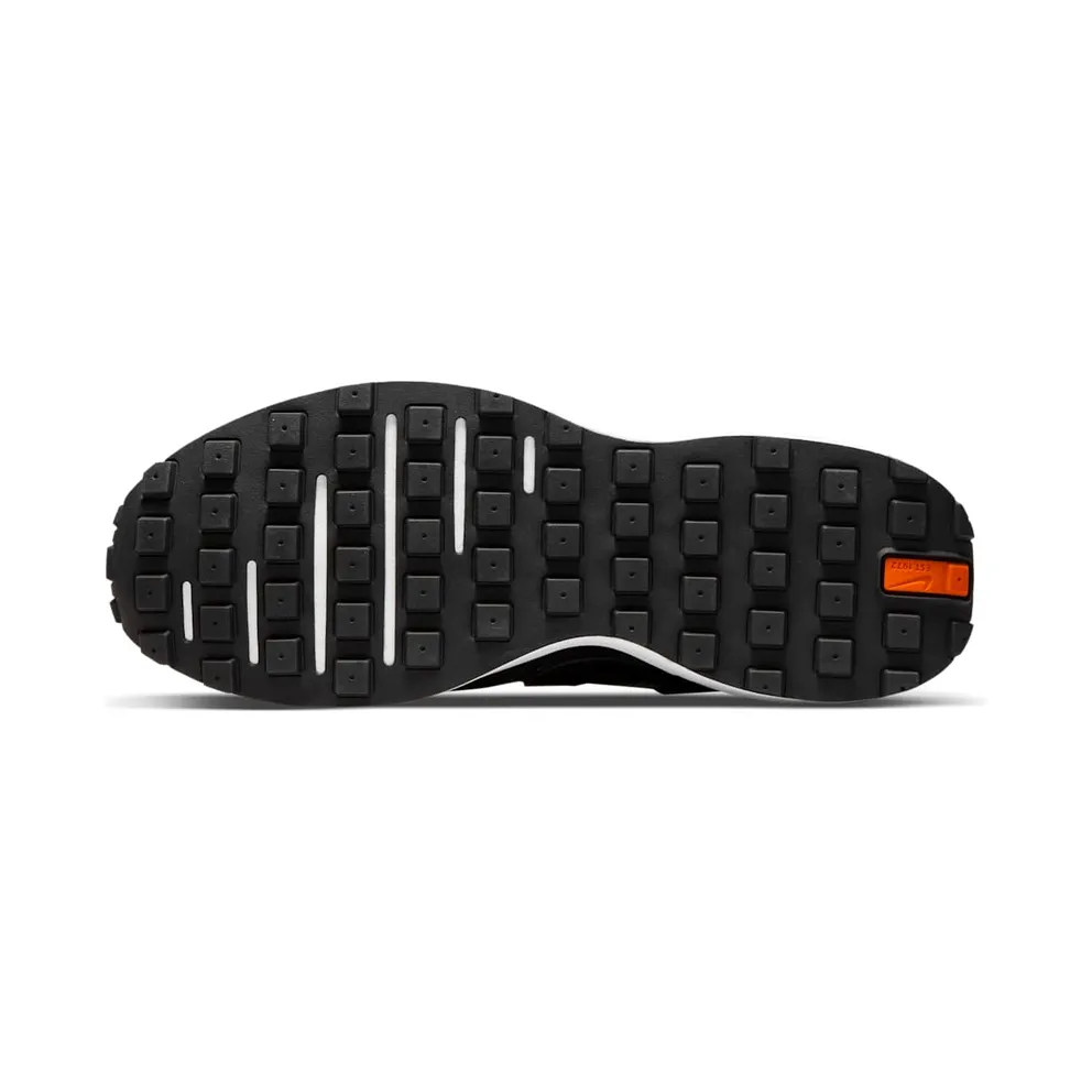 Nike Waffle One Older Kids’ Black (DC0481-001)