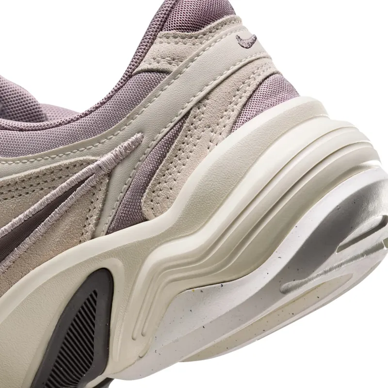 Nike AL8 Platinum Violet / Soft Pearl / Light Violet Ore (IB3952-004)
