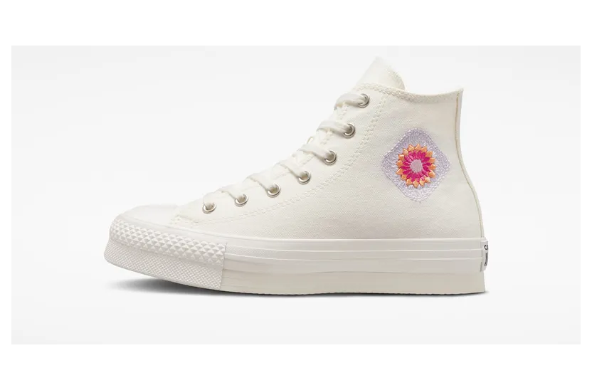 converse-chuck-taylor-all-star A06084C