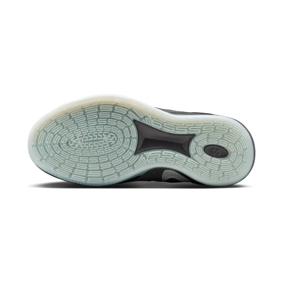 Nike Sabrina 3 Black / White / Dark Smoke Grey (IB3088-001)