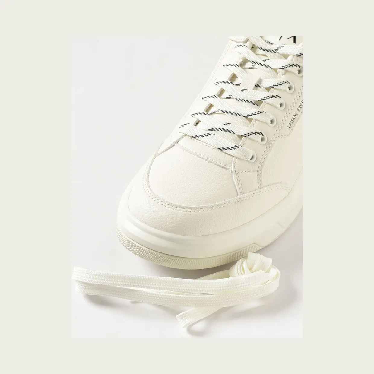 Armani Sneakers Navy (XM001722AF17540MZ266) (3)