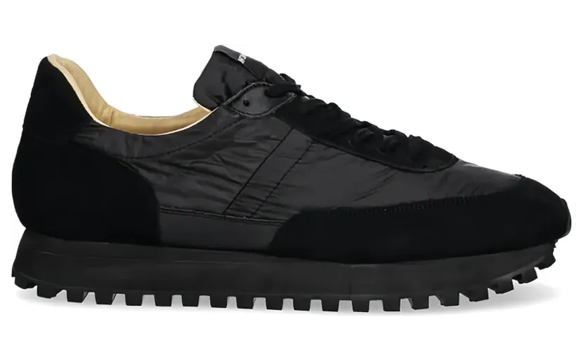Novesta Marathon Runner Sneakers mit Wildledereinsatz – Schwarz (N37900515YBLC615)