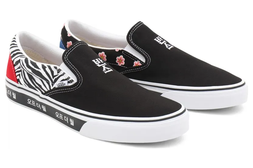 VANS Korean Typography Classic Slip-on Schoenen Zwart (VN0A33TB9HW)